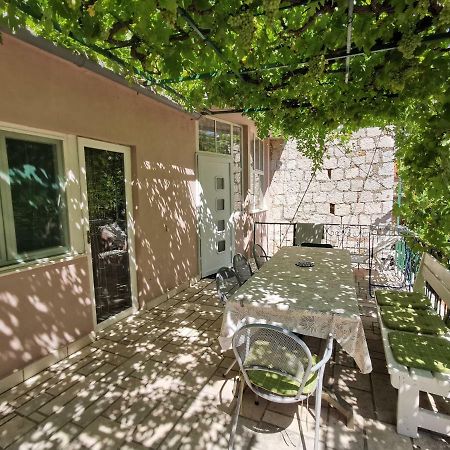 Big And Spacious Apartment In The Heart Of Omiš Exteriér fotografie