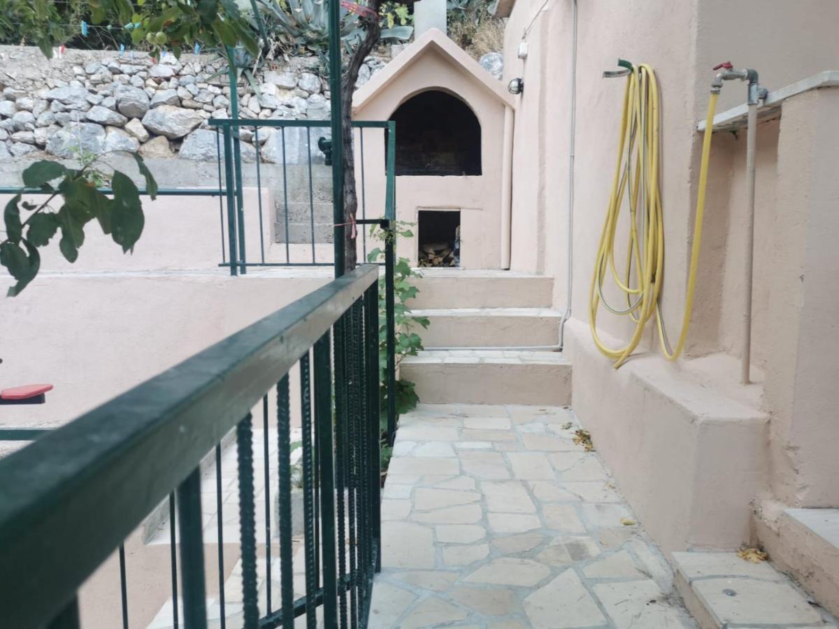 Big And Spacious Apartment In The Heart Of Omiš Exteriér fotografie