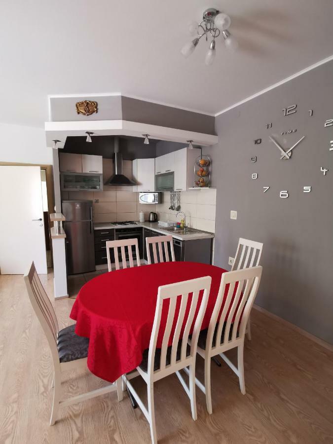 Big And Spacious Apartment In The Heart Of Omiš Exteriér fotografie